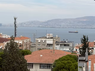 Asansörlü Otoparklı Deniz Manzaralı Çift Cephe 3 + 1