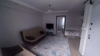 Sırakapılarda Çınara Bayramyerine 5 Dak 1+1 Eşyalı Geniş Apart