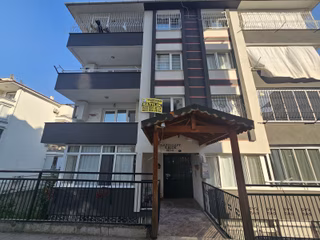 Turyap Tan Ayrancılarda 2 Cephe 2+1 Karanlık Odası Yok 100 Mt2