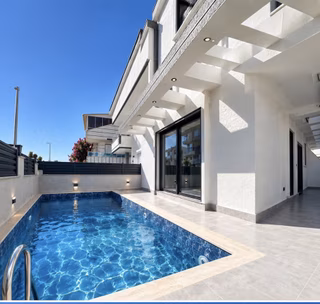 Didim Efeler Mahallesinde 3+1 Akıllı Triplex Müstakil Havuzlu Vi