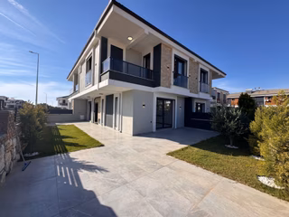 Didim Hisar Mahallesinde Ayrı Mutfak - Full Eşyalı Satılık Lüks Villa