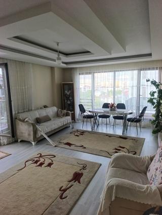 Satılık 3+1 Arakat Daire Cadde Üstü Pegout Bayi Karşısı