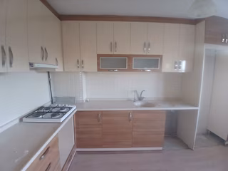 Ender Uysal Gayrimenkuldeen Siteler' De 3+1 Asansörlü Kiralık Daire..