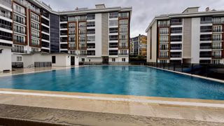 Yeni Mahalle Karasu Park Sitesi'nde 120 M2 Net 2+1 Satılık Daire