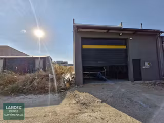 Landex'ten Aysan Raf Yanında, 300m2 Satılık Hol