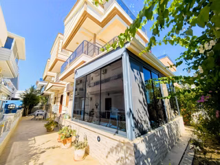 Didim Efeler Mahallesinde Deniz Manzaralı 4+1 Triplex Villa