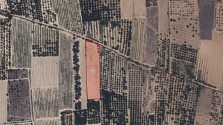 Yalvaç İlçesin'de Yukarıkaşıkara Köyün'de 7113m2 Satılık Tarla