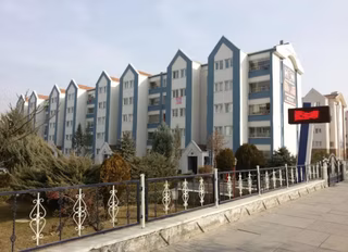 Sahibinden Sahibinden , Bulvarda, Site İçerisinde,ara Katta, Yalıtımlı 3+1