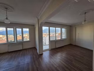Remax Model Den İnönü Caddesinde 3+1 Ara Kat Satılık Daire