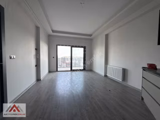 Akyürek'ten Mezitli Akdeniz'de 2+1 Acil Satılık Lüx Daire