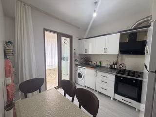 Sağlık Caddesinde Eskiitfaiye Karşısı Satılık 2+1