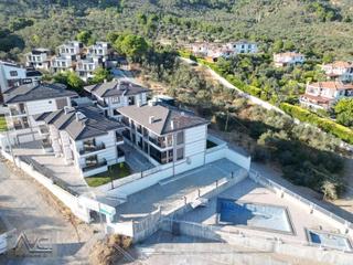 Avcıdan Güre Havuzlu Site Otoparklı Manzaralı 2+1 Daireler