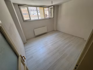 Zafer Yapı Gayrimenkulden Kiralık Bahçekatı Daire 1+1 75m2 Cebeci Mahallesinde