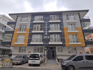 Nato Yolu Caddesine 2. Bina Ara Kat 3+1 Kiralık Ön Cephe 2. Kat