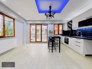 Gültepe'de Metrobüse Yakın, Kullanışlı 2+1 Yüksek Giriş Daire