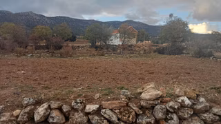 Kevzer Mahallesi'nde Doğa Manzaralı 370 M² Satılık Tarla