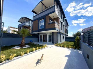 Kartallar'dan Kaçırılmayacak Fırsat Villa!! 3 Katlı 4+1 Merkezi