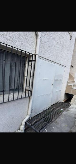 Sarıyer Yeniköyde Merkeze 5 Dakika Mesafede Depo Kiralık
