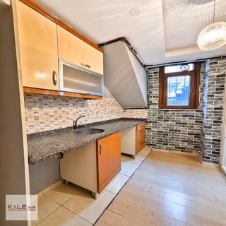 Bahçe Kullanımlı Ferah Ve Konforlu 2+1 Satılık Daire