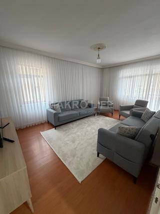 Alay Karşısı Satılık Bakımlı 2+1 110 M2 Daire