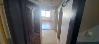 Bornova’da Özkanlar Migros Karşısı Merkezi Konumda Kiralık 2+1 Daire