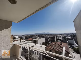 Küçük Çiğli Yeni Durak Üstü Dağ Mahallesi'nde 3+1 Kiralık Ev