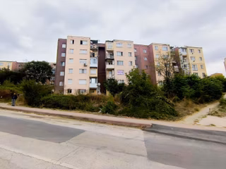 Kariyer'den Yeniceköy 1000 Konutlar Ara Kat 2+1 70 M² Daire