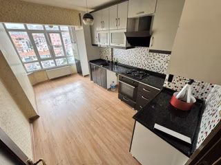 Turan'dan Ayvalıda Arakat 3+1 Yapılı Satılık Daire**