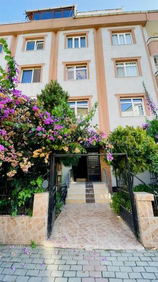 Yalova Bahçelievlerde Geniş 5+2 Satılık Dubleks Daire
