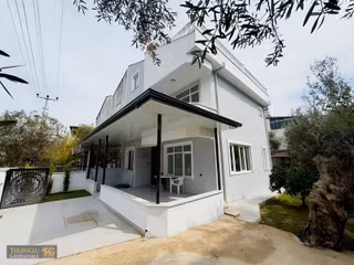 Terzioğlu'ndan Güre De 3+1 250 M2 Arsalı 3+1 İçi Sıfır Villa