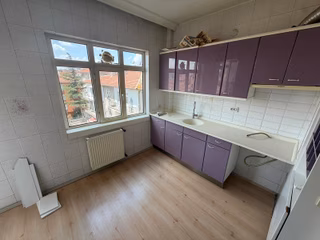 Etlik Caddesi Üzerinde 3+1 Yapılı Kiralık Daire