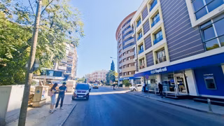 Buca Çevik Bir Meydanı, Banka Kiracılı Satılık Dükkan