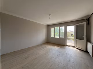Gümüşpala Karakol Yakını Doğalgazlı Yeni Tadilatlı 2+1 Kiralık Daire
