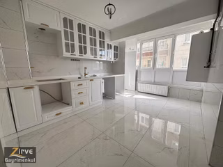 Zirveden Yıldırım Mahallesinde 3+1 Yüksek Giriş Daire