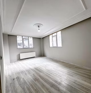 Talatpaşa Mah Cadde Üzeri Ulaşıma Yakın 2+1 Temiz Satılık Daire