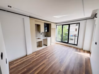Yağmur Emlaktan Şehir Hastanesine Çok Yakın Konumda Satılık 1+1