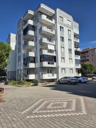 Çanakkale Esenler Site İçi 3 Balkonlu Satılık 3+1 Daire