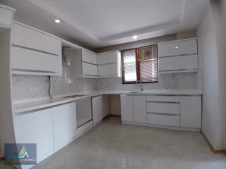 Merkezi Konum Geniş Ve Ferah 3+1 Kiralık Daire