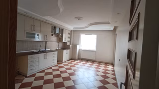 Ender Uysal Gayrimenkulden Servergazide 4+1 240 M2 Ebeveyn Banyolu Kiralık Daire