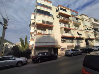 Balçova Ç.emeç Mh. Merkezi Konumda 2+1 Satılık Daire