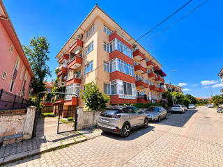 Adapazarı Şeker Mahallesinde Ferah & Geniş 3+1 Satılık Daire
