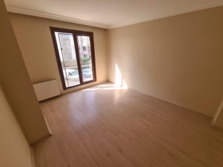 Wera Dan Esenyalı Ahmet Yesevi Mah Kiralık 2+1 Giriş Kat