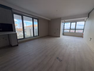 Altınşah Emlak'tan Site İçerisinde Önü Açık Manzaralı 2+1