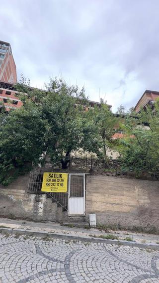 Okan Emlak'tan 255m² Arsa İçinde Yatırımlık Müstakil Ev