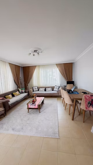 Taşucu Merkezde Satılık Full Eşyalı Geniş Dair