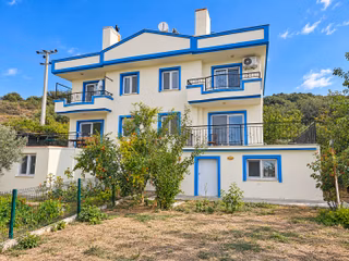 Karaburunda Denize 600 M | 466 M² Bahçeli | Manzaralı 6+1 Villa