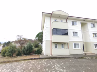 Karaman Mahallesinde İçi Yenilenmiş 3. Kat Kiralık Daire