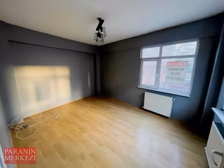 Paradan Mecidiyeköyde Metroya 5 Dk 1+1 Kiralık Daire