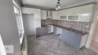 Müstakil Bahceli 2 Ci Kat 3+1 Oda Kiralık Daire