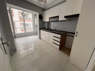 Mutlu Mahallesi Satılık Dubleks 5+1 220 M2 3 Katlının Çatı Dubleksi Full Özelikli Balkonlu Teraslı Ç